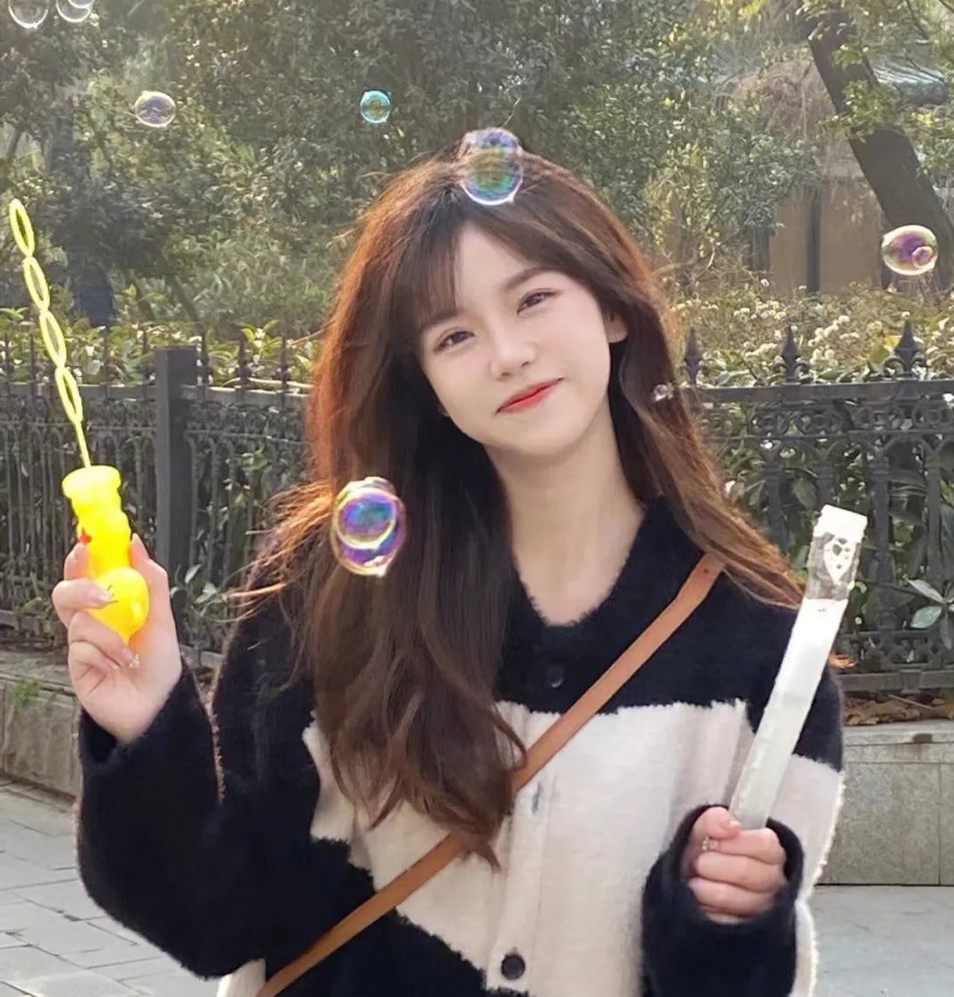 萌宝来袭，妈咪超惹火